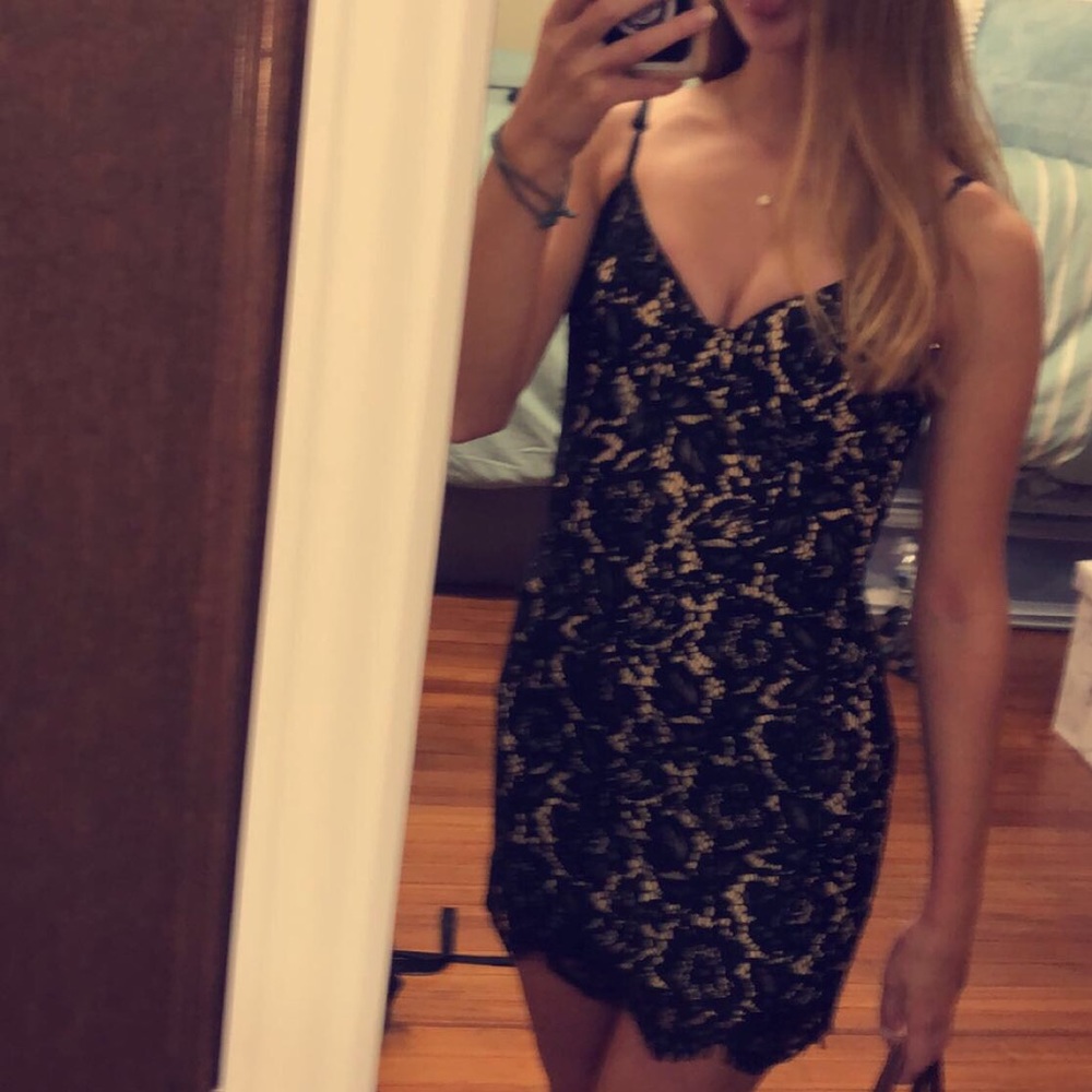 Tobi lace mini dress